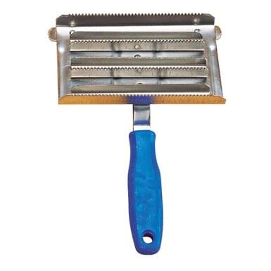 KAMER cattle harrow with plastic handle (14,5 cm x 22,5 cm)