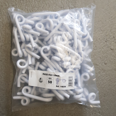 Plastikowe izolatory z oczkiem do plecionki| 10 mm | 50 sztuk w worku | horizont